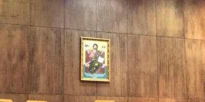 Religious image in a Greek Courtroom